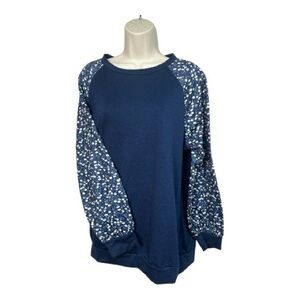 BloomChic Navy Blue Crew Neck Top
